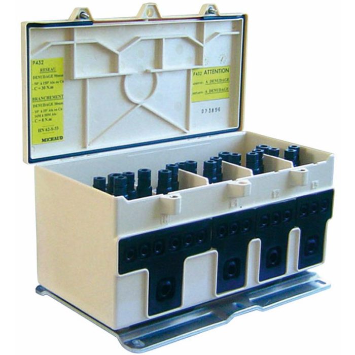 Aerial distribution box 3 services or 7 services and 1 network